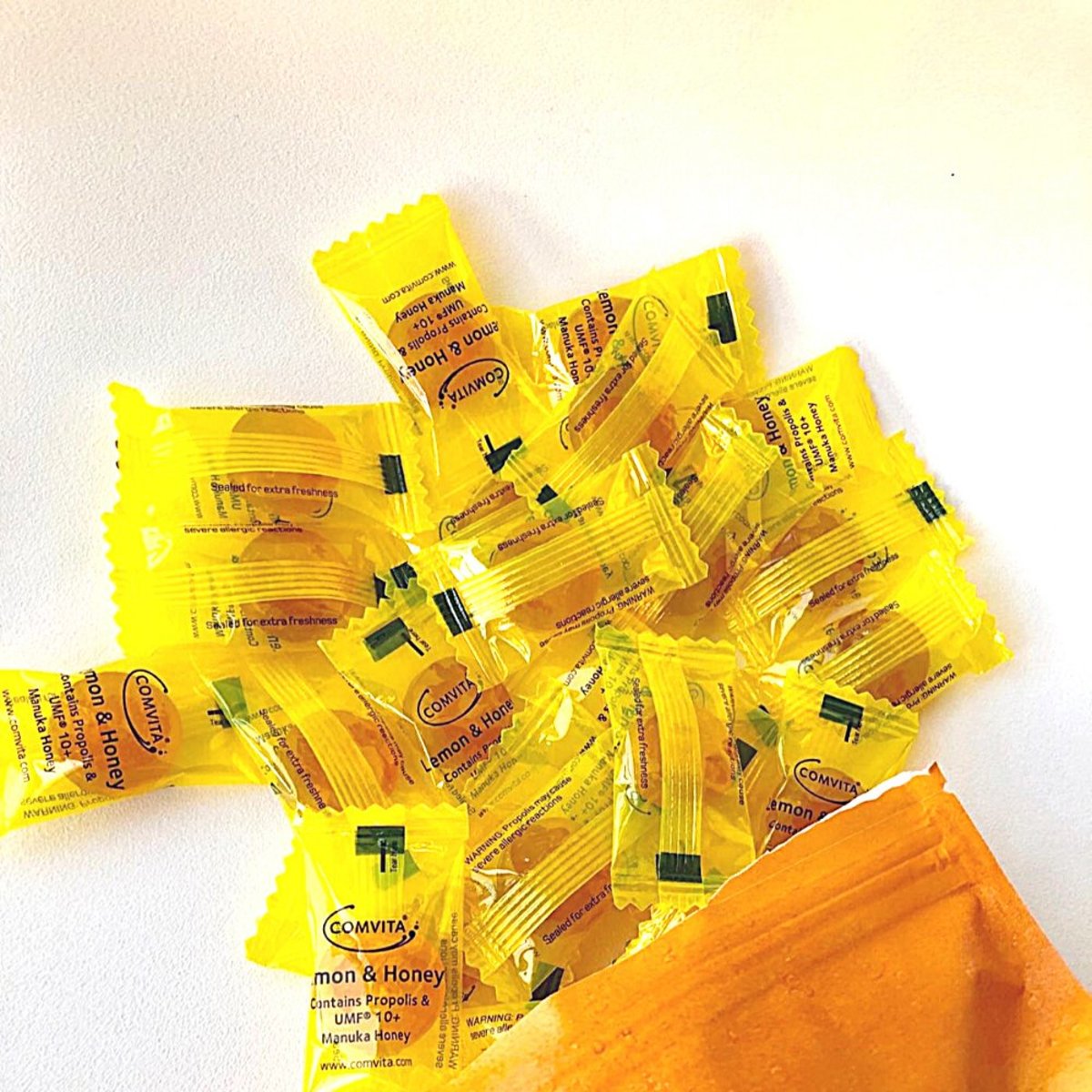 COMVITA - Manuka Honey Lozenges (Lemon Flavor) 500g