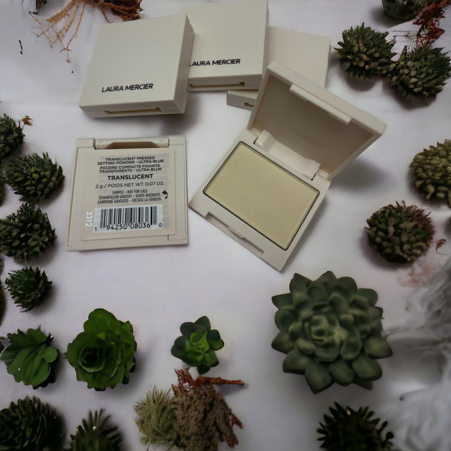 Laura Mercier 2g 焦柔透明色隨身粉餅