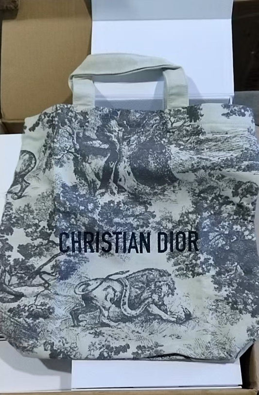 Dior Beauty tote bag pre- order 2 weeks / 預訂